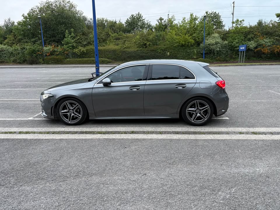 
								2019 Mercedes-Benz full									