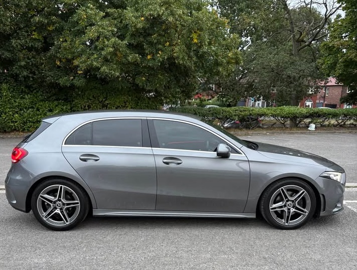 
								2019 Mercedes-Benz full									
