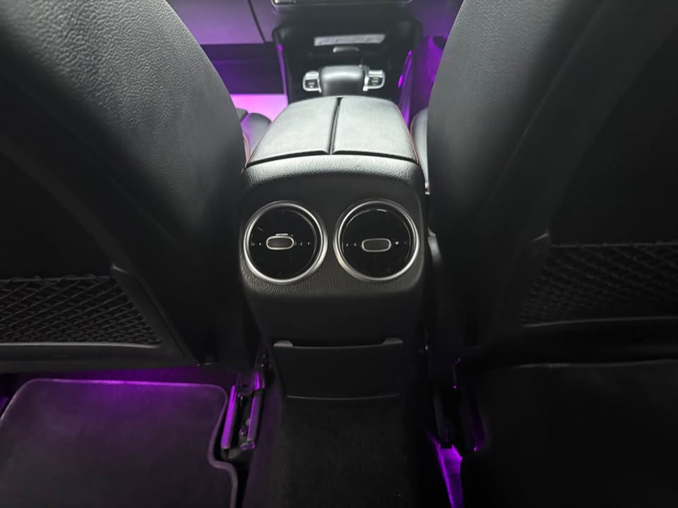 
								2019 Mercedes-Benz a200d premium full									