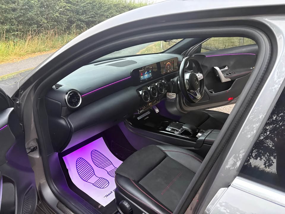 
								2019 Mercedes-Benz a200d premium full									