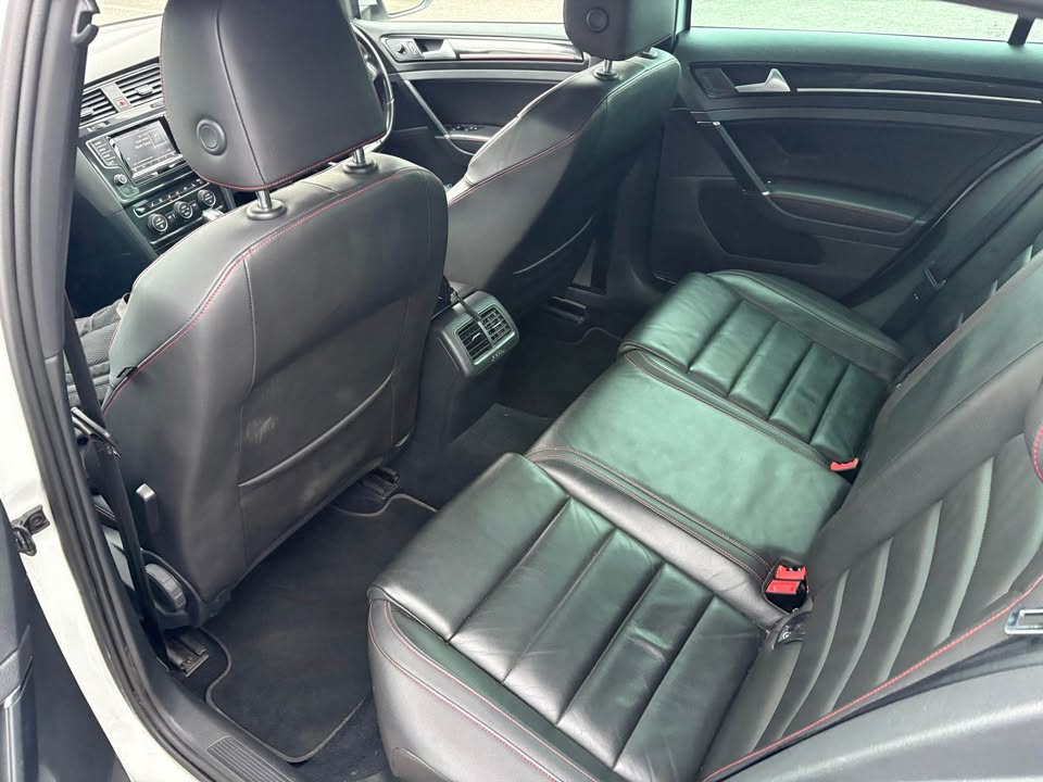 
								2015 Volkswagen golf full									