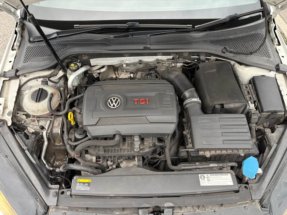 
								2015 Volkswagen golf full									