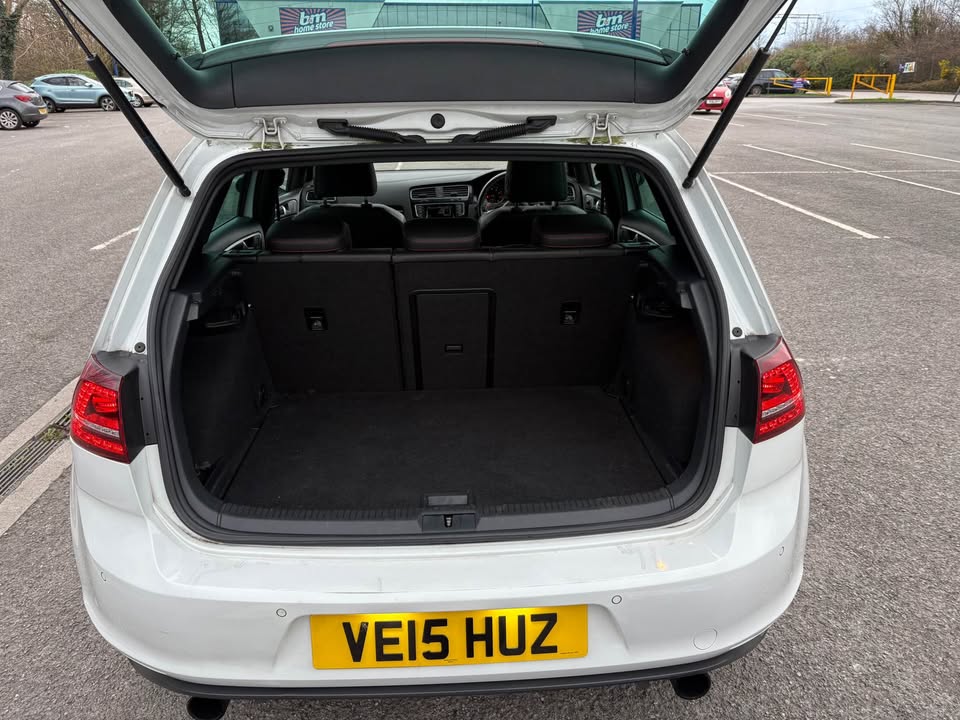 
								2015 Volkswagen golf full									
