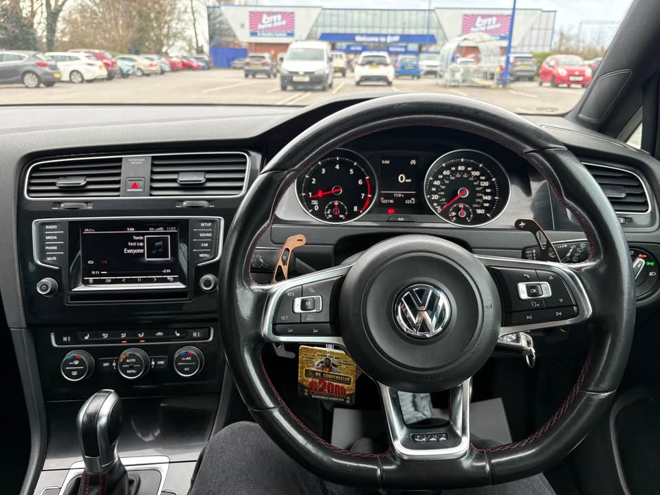 
								2015 Volkswagen golf full									