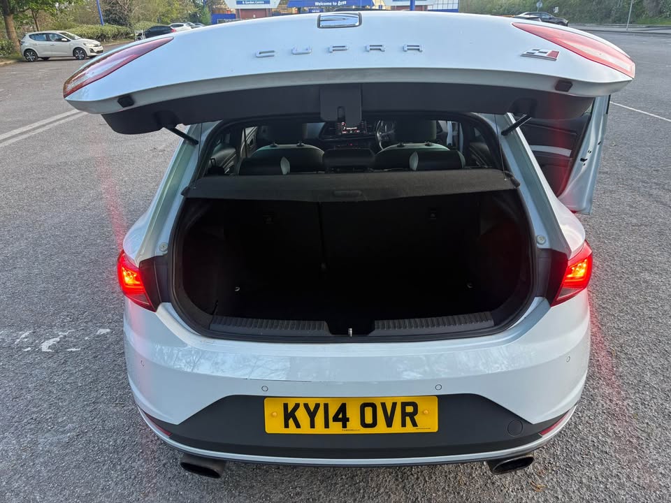 
								SEAT Leon Cupra 280 2014 full									