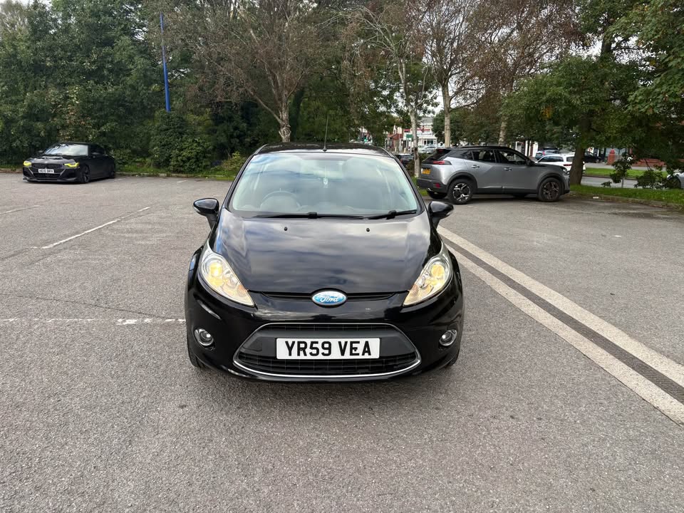 
								Ford Fiesta 2009 full									
