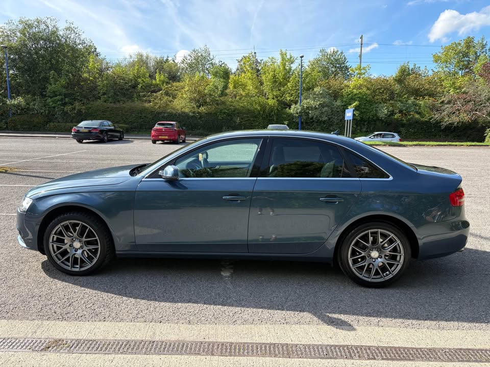 
								2015 Audi A4 full									