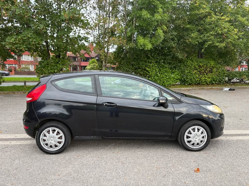 
								2009 Ford Fiesta full									