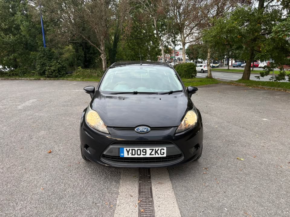 
								2009 Ford Fiesta full									