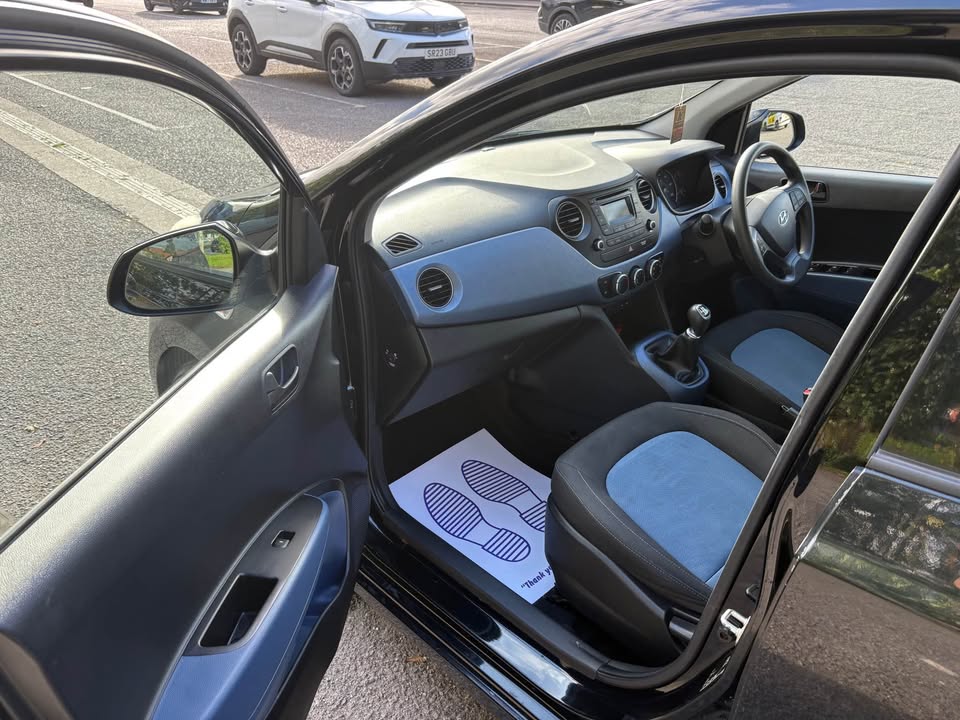 
								2014 Hyundai i10 full									