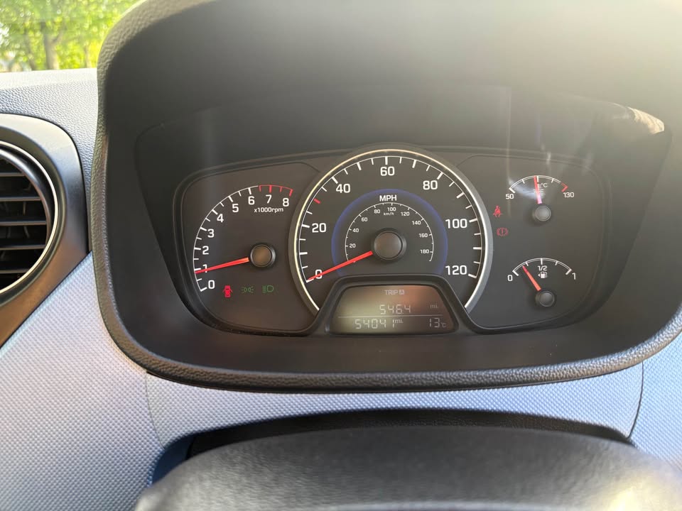 
								2014 Hyundai i10 full									
